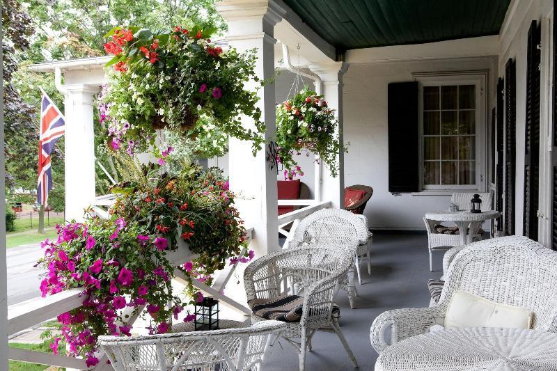 The Charles Hotel Niagara-on-the-Lake Esterno foto