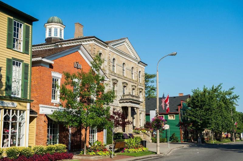 The Charles Hotel Niagara-on-the-Lake Esterno foto
