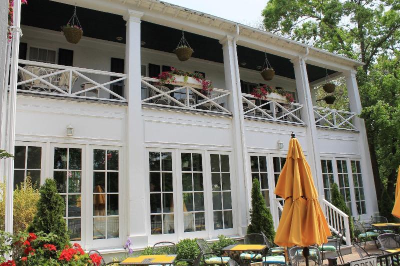 The Charles Hotel Niagara-on-the-Lake Esterno foto